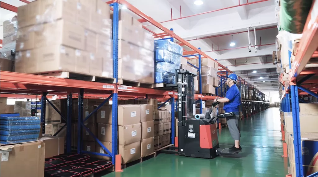 hydraulic cylinder with electric pump